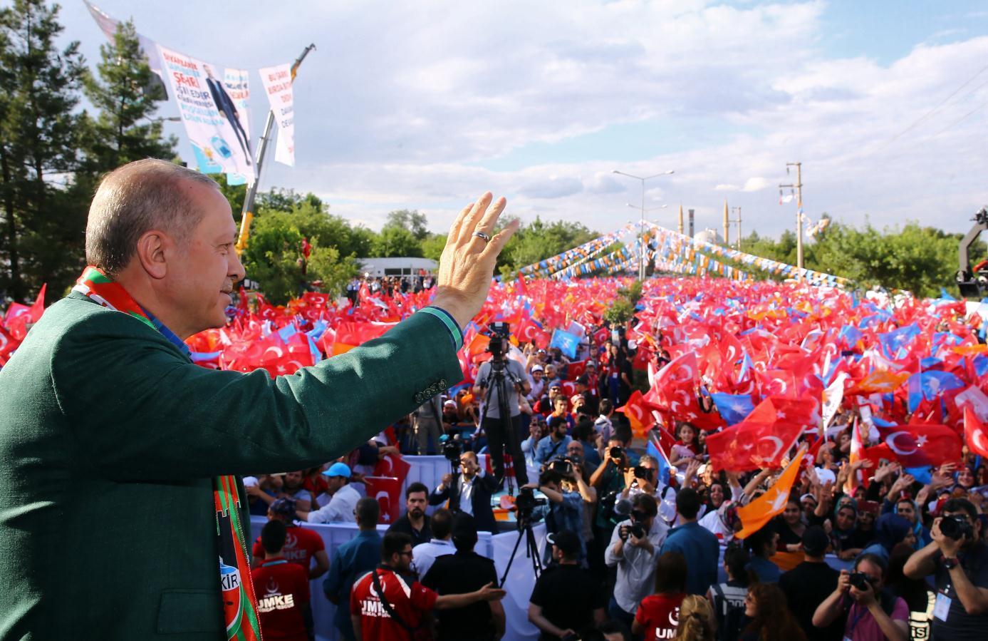 Uoči izbora u Turskoj: Je li Erdoanova pobjeda sigurna