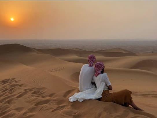 Nakon Japana, Edin Džeko sa suprugom Amrom odmara u Dubaiju