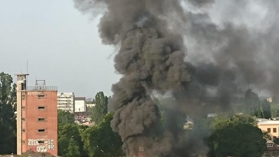 Veliki požar u Zagrebu: Gusti crni dim nadvio se nad gradom