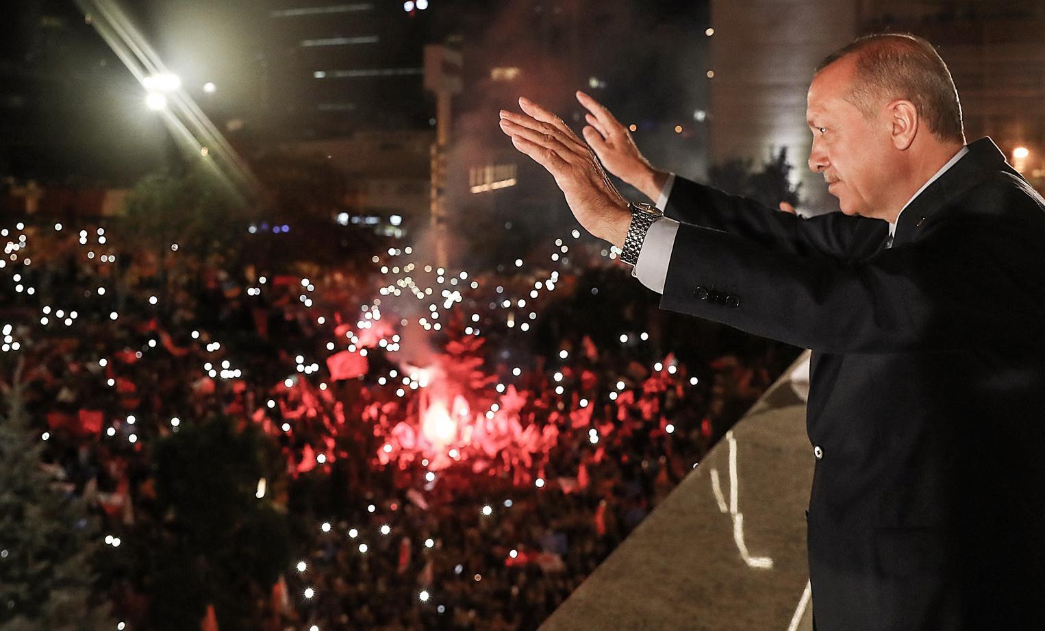 Posmatrači: Erdoanu je u pobjedi pomoglo ograničavanje slobode govora, medija i okupljanja