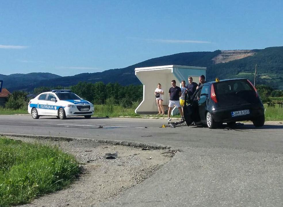 Prijedor: U sudaru Fijata i Audija lakše povrijeđene tri osobe