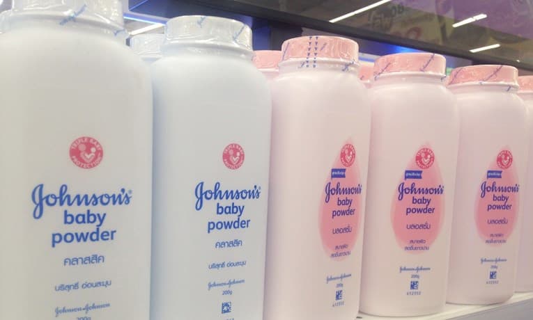"Johnson & Johnson'' mora platiti 4,7 milijardi dolara odštete ženama oboljelim od raka