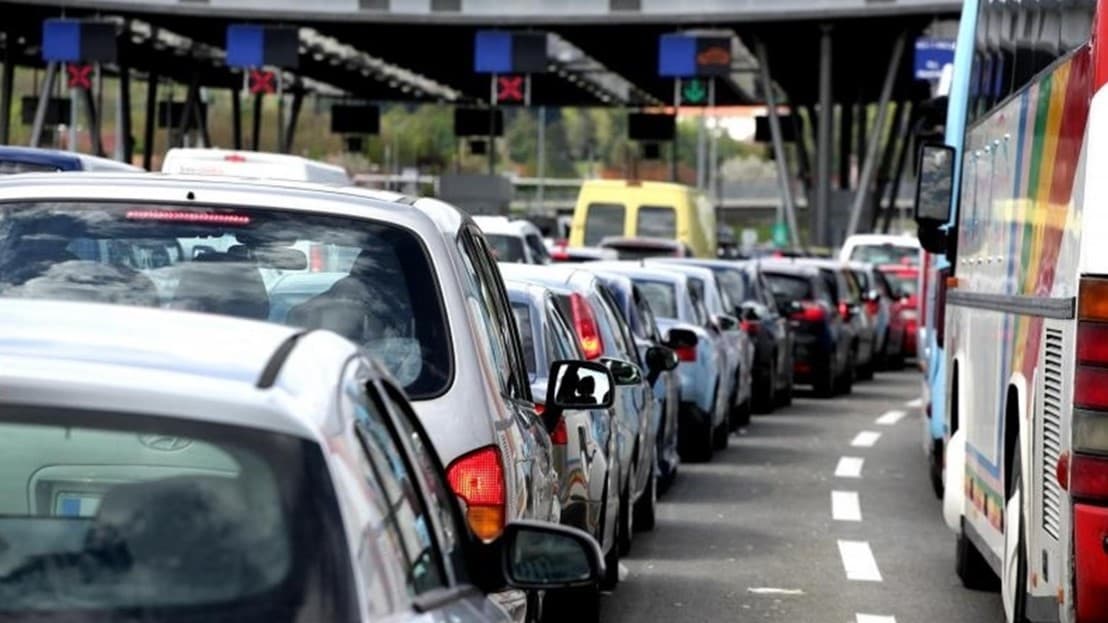 Pojačan promet na graničnim prijelazima Ivanica, Zupci, Trebimlja, Prisika, Bijača, Doljani i Izačić