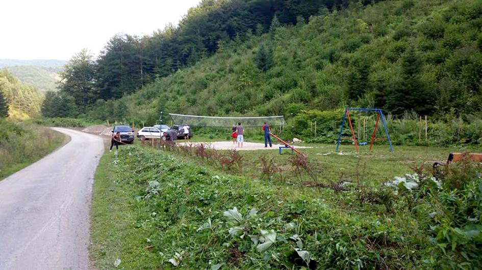 Kreševo: Asfaltiran put i uređeno igralište za odbojku na pijesku