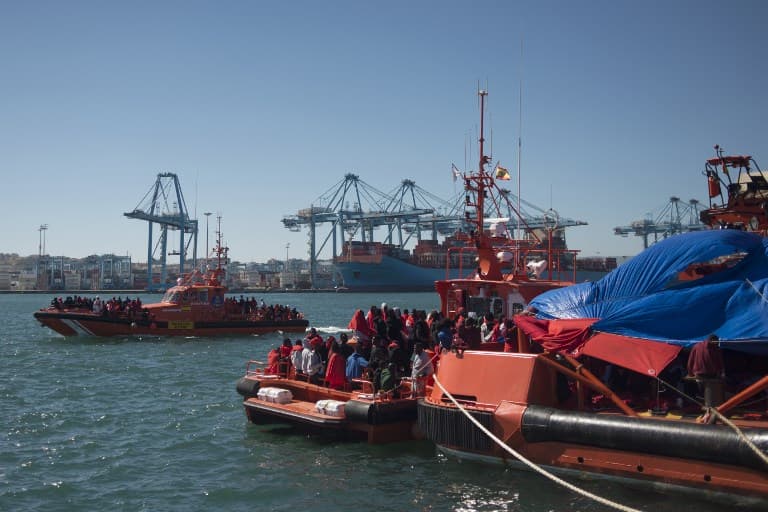Španska obalna straža spasila više od 450 migranata
