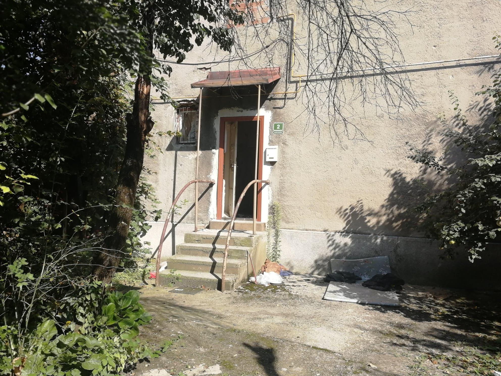 Probili zid i vlasniku opuhali kuću