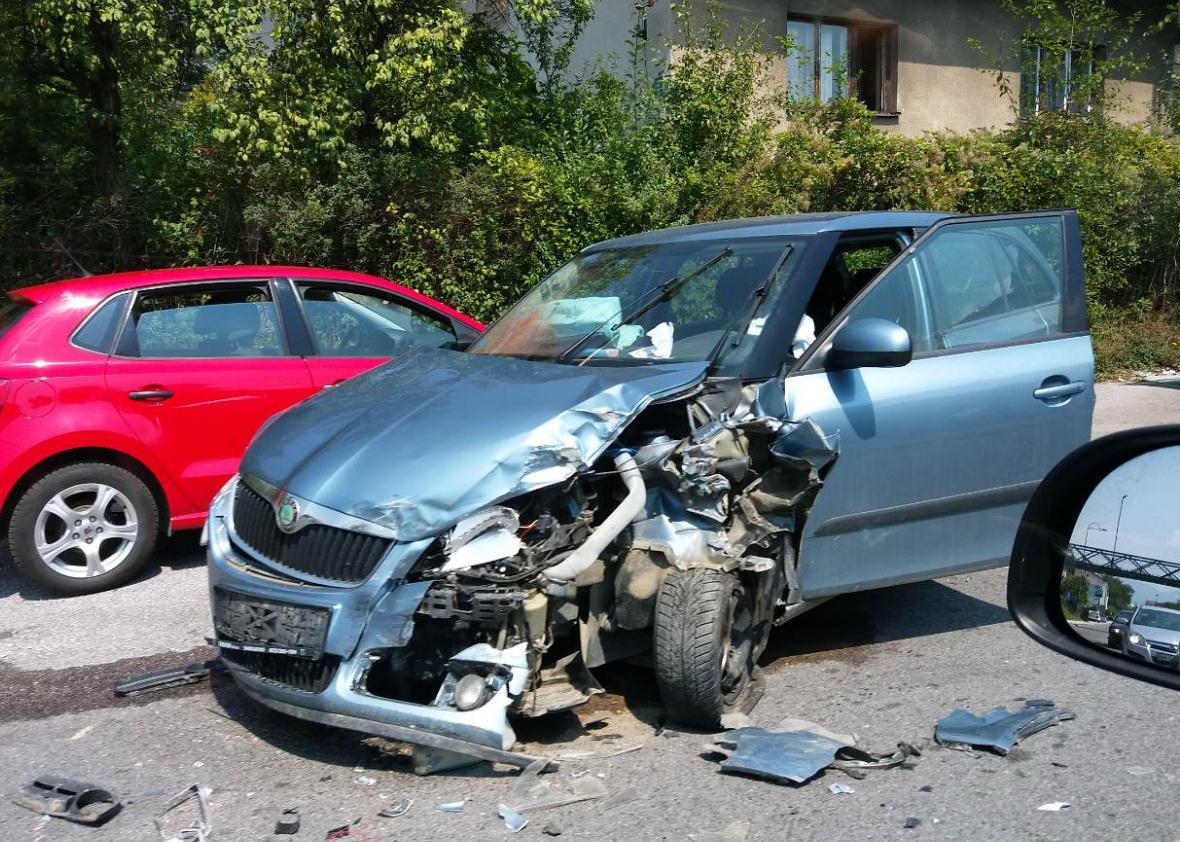Udes u Drinskoj ulici u Sarajevu, dvije osobe povrijeđene