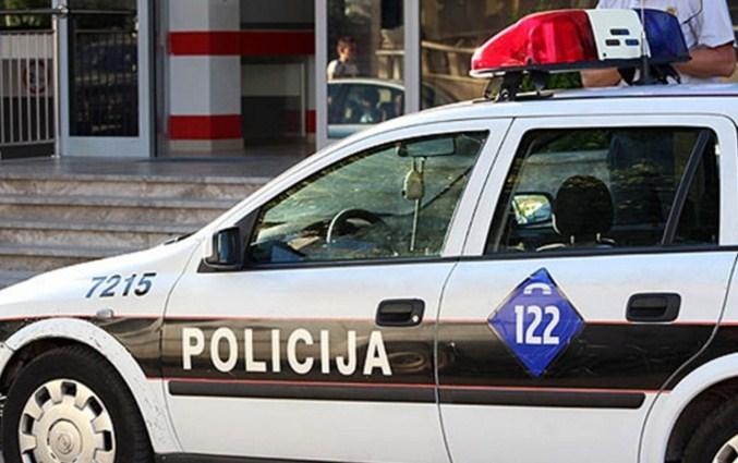 U Vogošći zapaljena porodična kuća, obijen i automobil u garaži