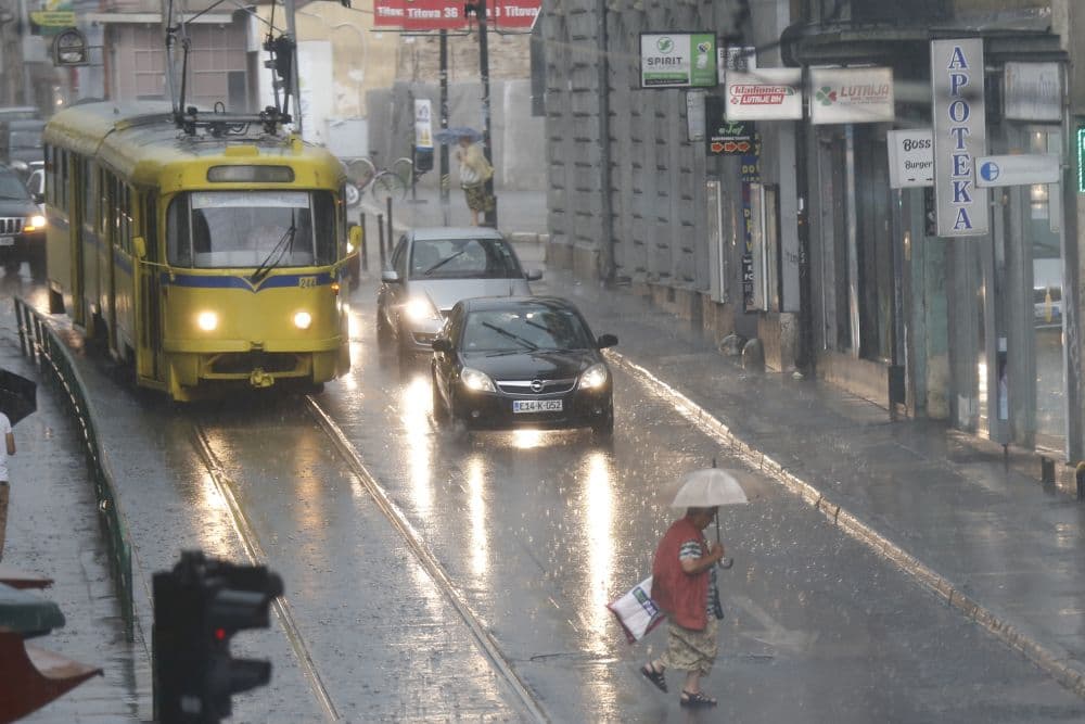 Meteorolozi upozoravaju: Jako nevrijeme približava se BiH