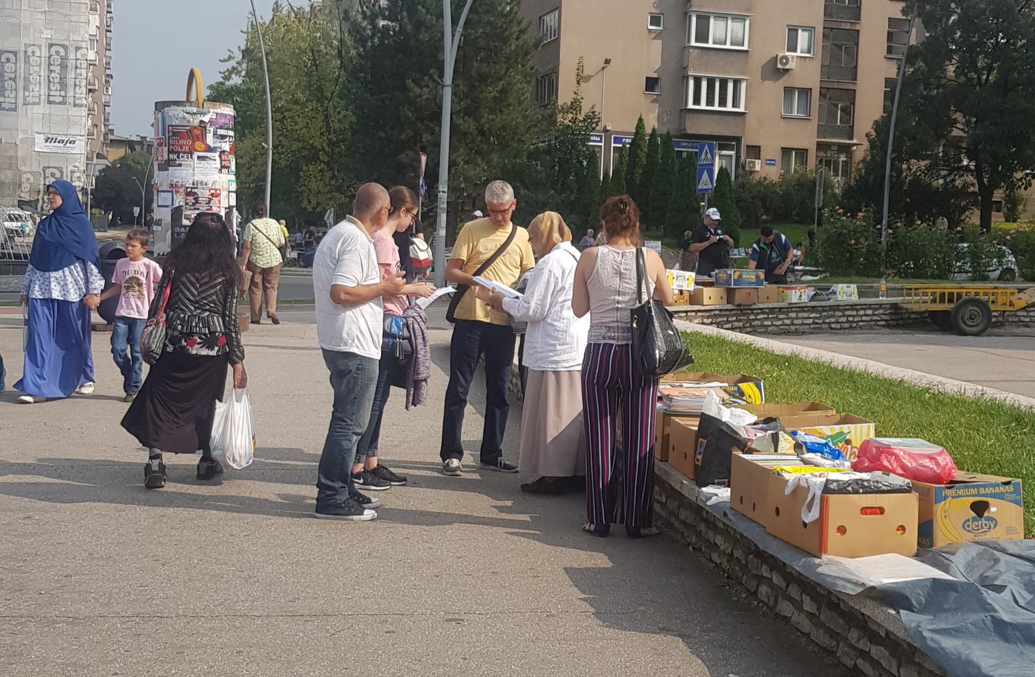 Roditeljima potrebna cijela plaća da bi opremili učenike