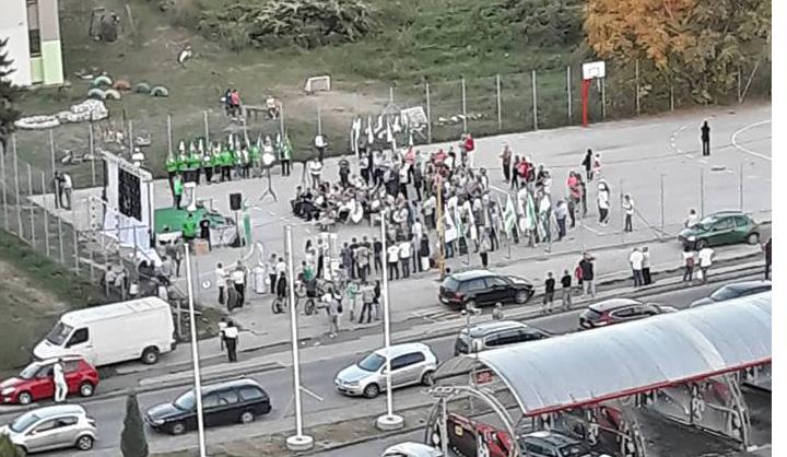 SDA se obrukala u Tuzli: Mizerna posjeta na predizbornom skupu u naselju Irac
