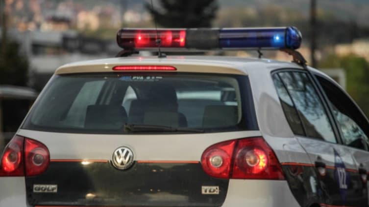 U prevrtanju Renaulta kod Mostara povrijeđeni žena i njeno dvoje djece