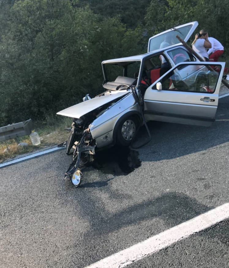 Teža nesreća u Grabovici: Dvije osobe povrijeđene