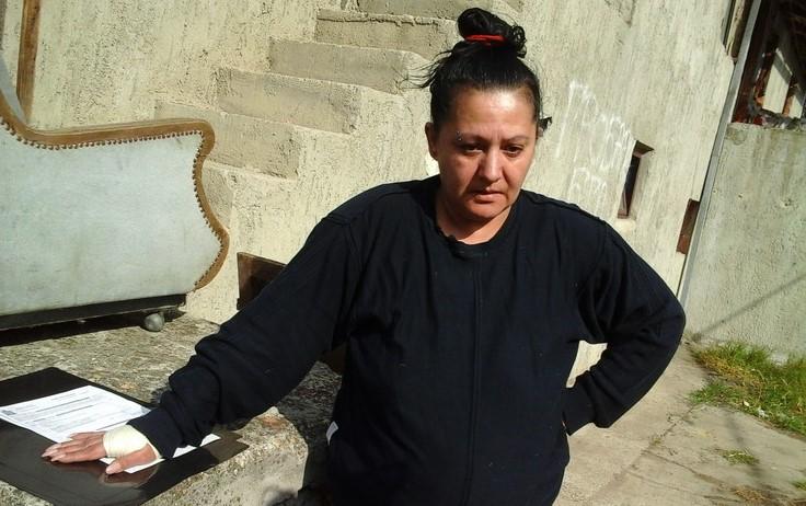 Izbola sina nožem jer su se "malo sporječkali", pa optužila policiju da su je šutirali tokom hapšenja