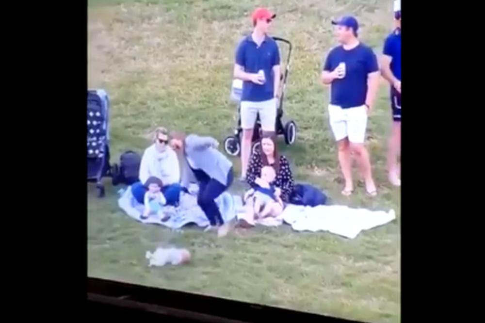 Beba se otkotrljala nizbrdo: Muškarci pili pivo dok je majka pokušavala spasiti dijete