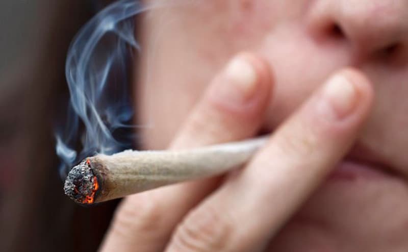 Nestašica trave u Kanadi prvi dan nakon legalizacije, izdata i prva kazna