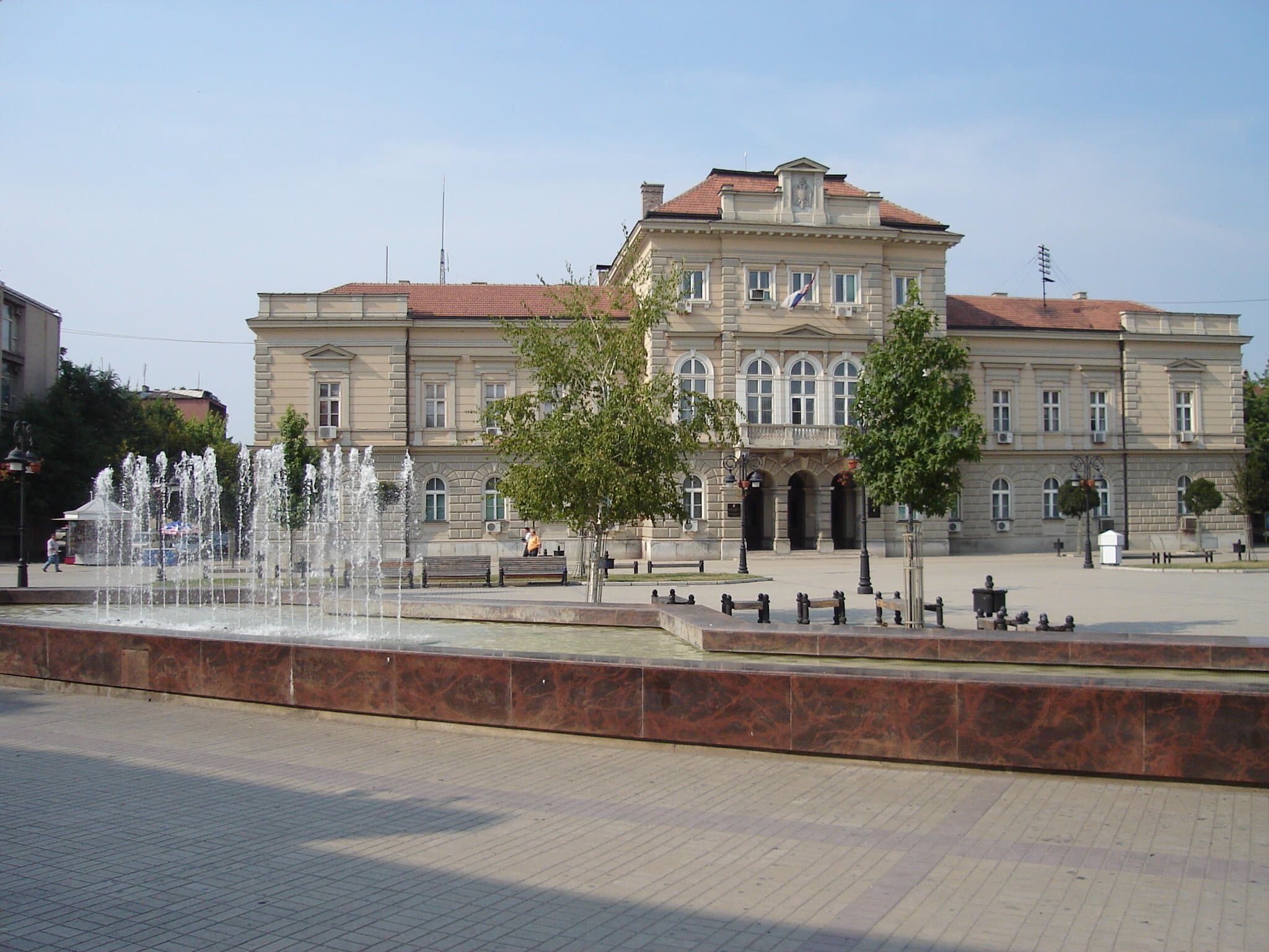 Svjedok se nije pojavio na suđenju pa sutkinja išla da ga traži