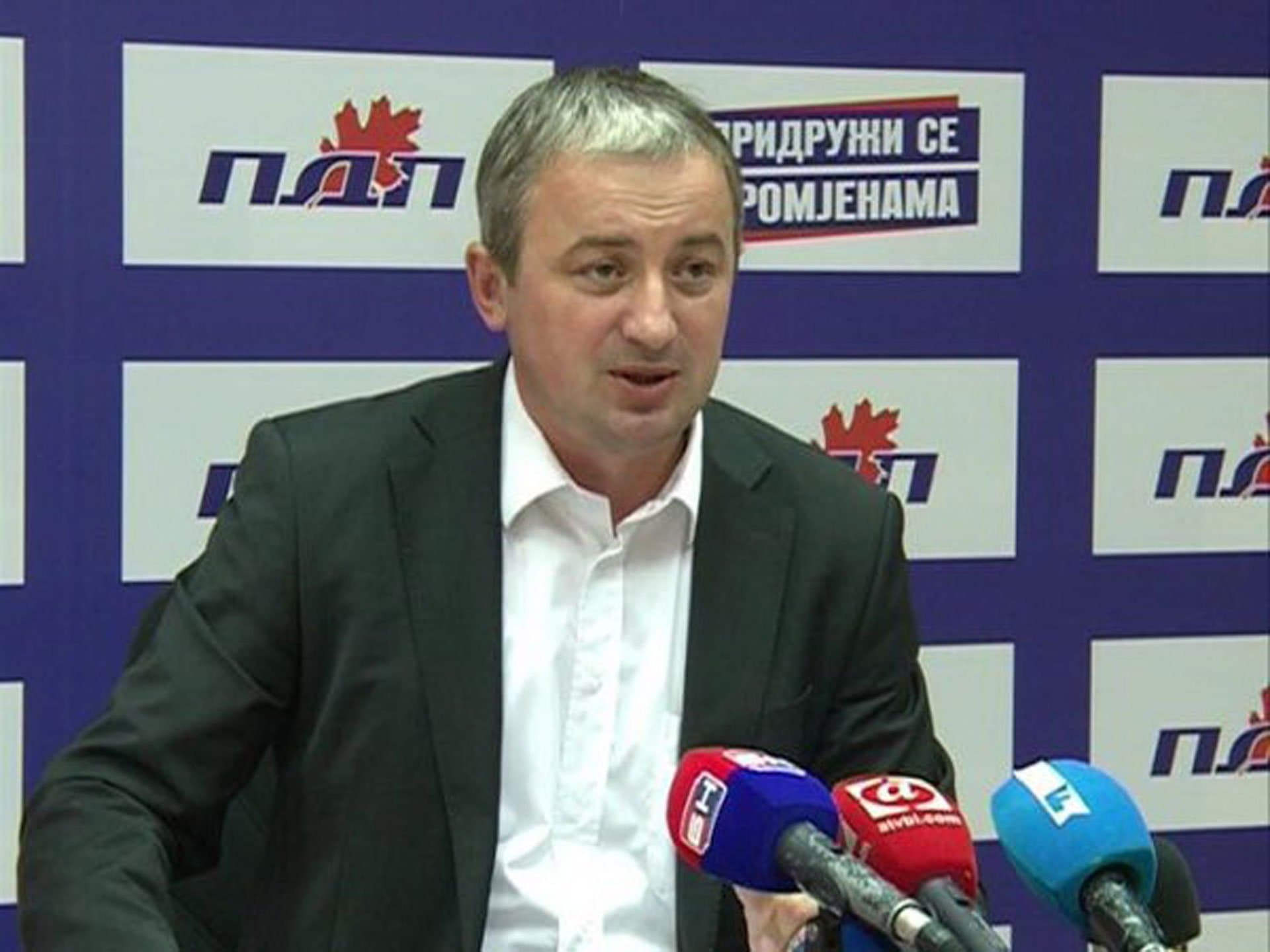 Borenović: Tražit ćemo ponovno brojanje glasačkih listića za sve nivoe vlasti