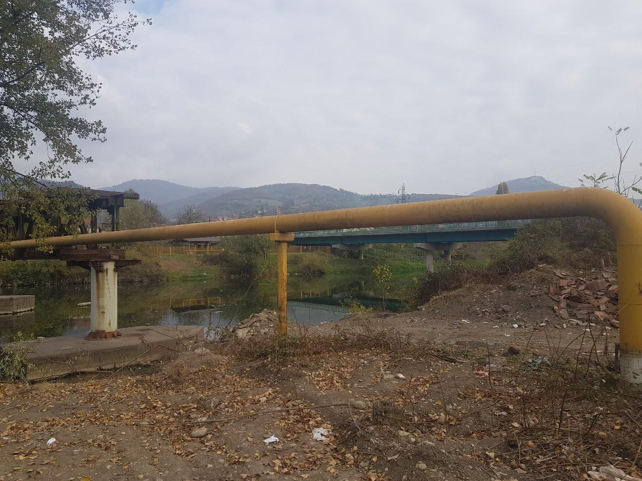 Zenica: Ukradeno 30 metara mosta, ugrožen plinovod