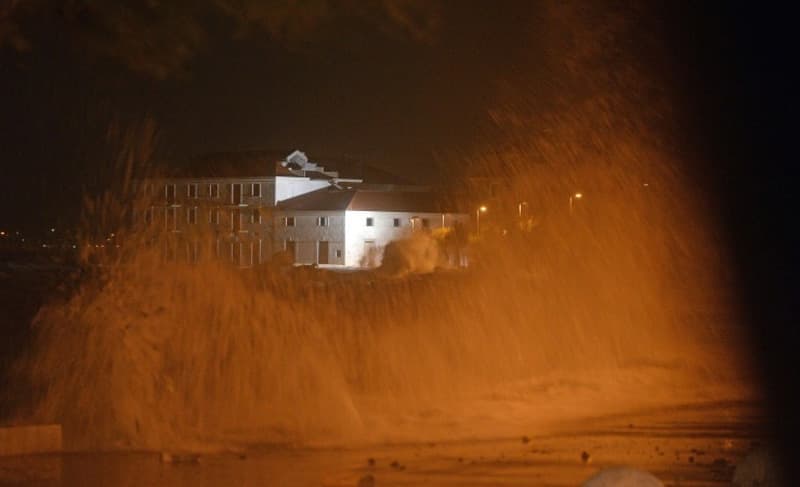 U Dubrovniku zabilježeni valovi viši od devet metara