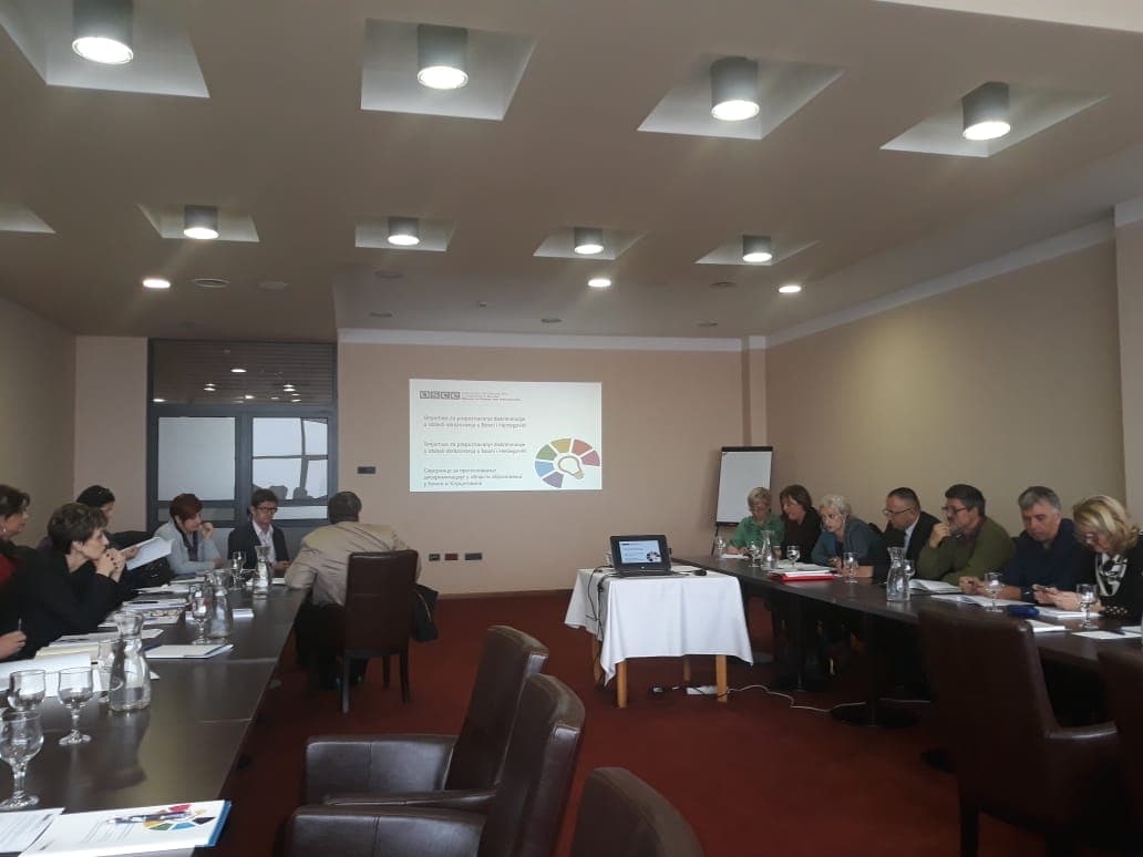 Borba protiv diskriminacije u školama