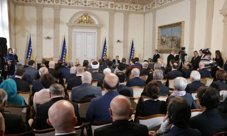 Konstituirano Predsjedništvo BiH, novi članovi preuzeli certifikate i položili zakletvu