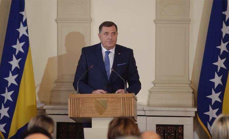 Dodik: Pokrenut ću smjenu svih predstavnika RS u državnim institucijama i Vijeću ministara