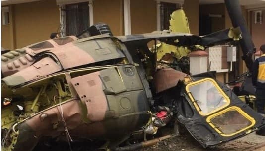 Stravični prizori: Srušio se vojni helikopter u Istanbulu, četiri osobe poginule
