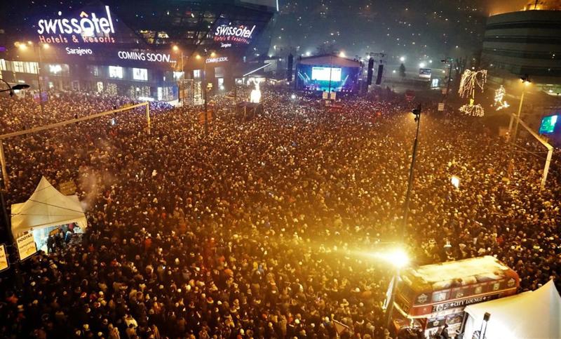 Širom zemlje pripreme za doček na otvorenom: Za najluđu noć od folka do roka