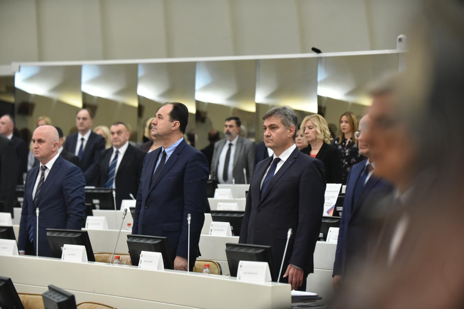 Denis Zvizdić izabran isključivo zahvaljujući SNSD-u i HDZ-u