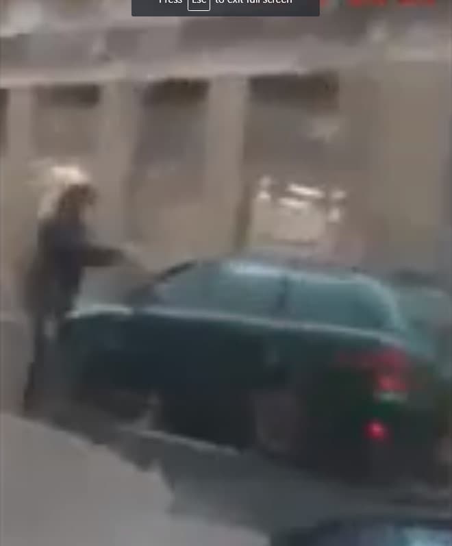 Umalo tragedija u centru Sarajeva: Kod Vječne vatre vozio u pogrešnom smjeru, pješak imao veliku sreću