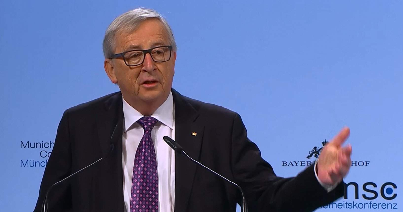 Junker: Duboke podjele - Avaz