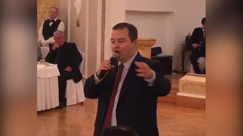 Ivica Dačić: Srbijanski šef diplomatije često zapjeva - Avaz