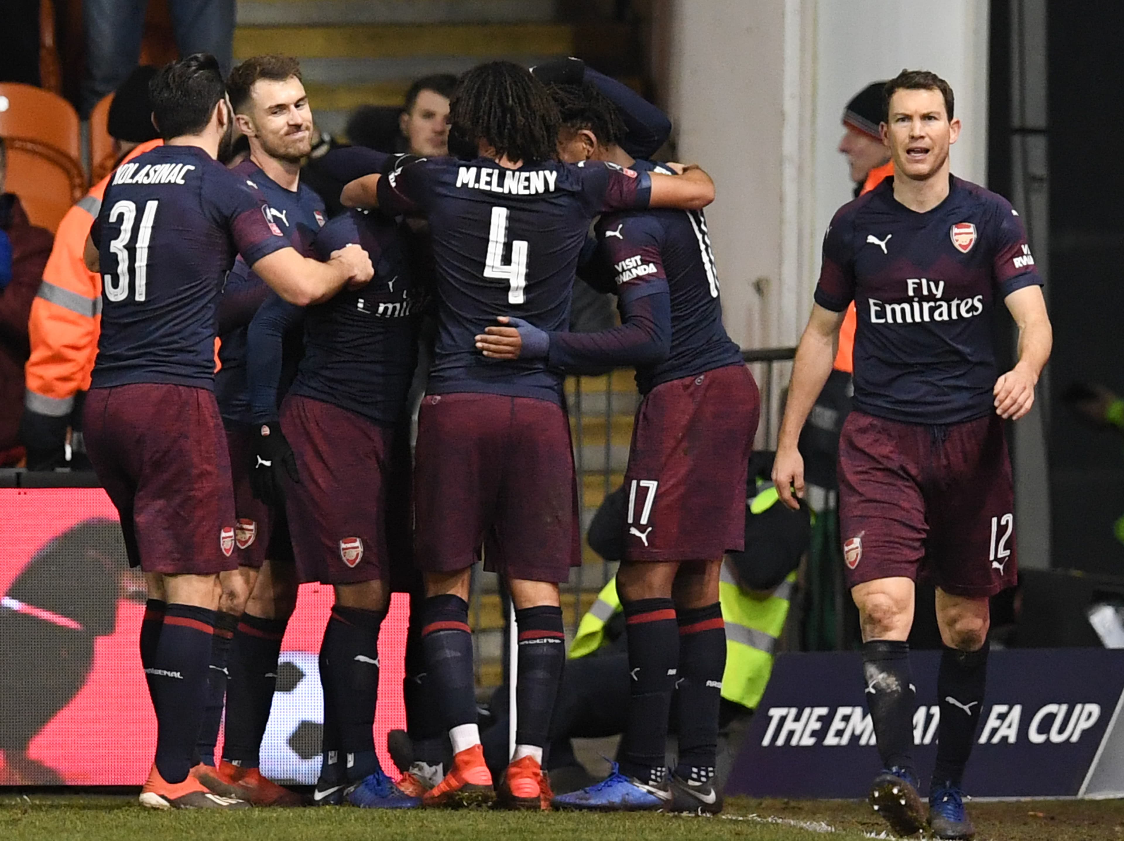 Arsenal deklasirao Blekpul, Kolašinac igrao 83 minute