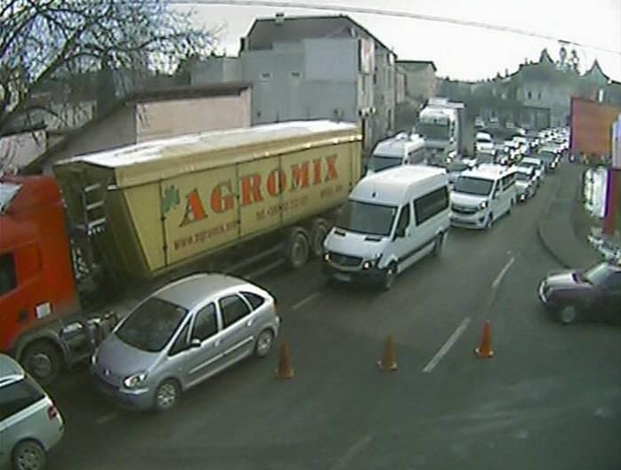 Pojačan promet vozila na izlazu iz BiH, velike gužve na graničnom prijelazu Bosanska Gradiška