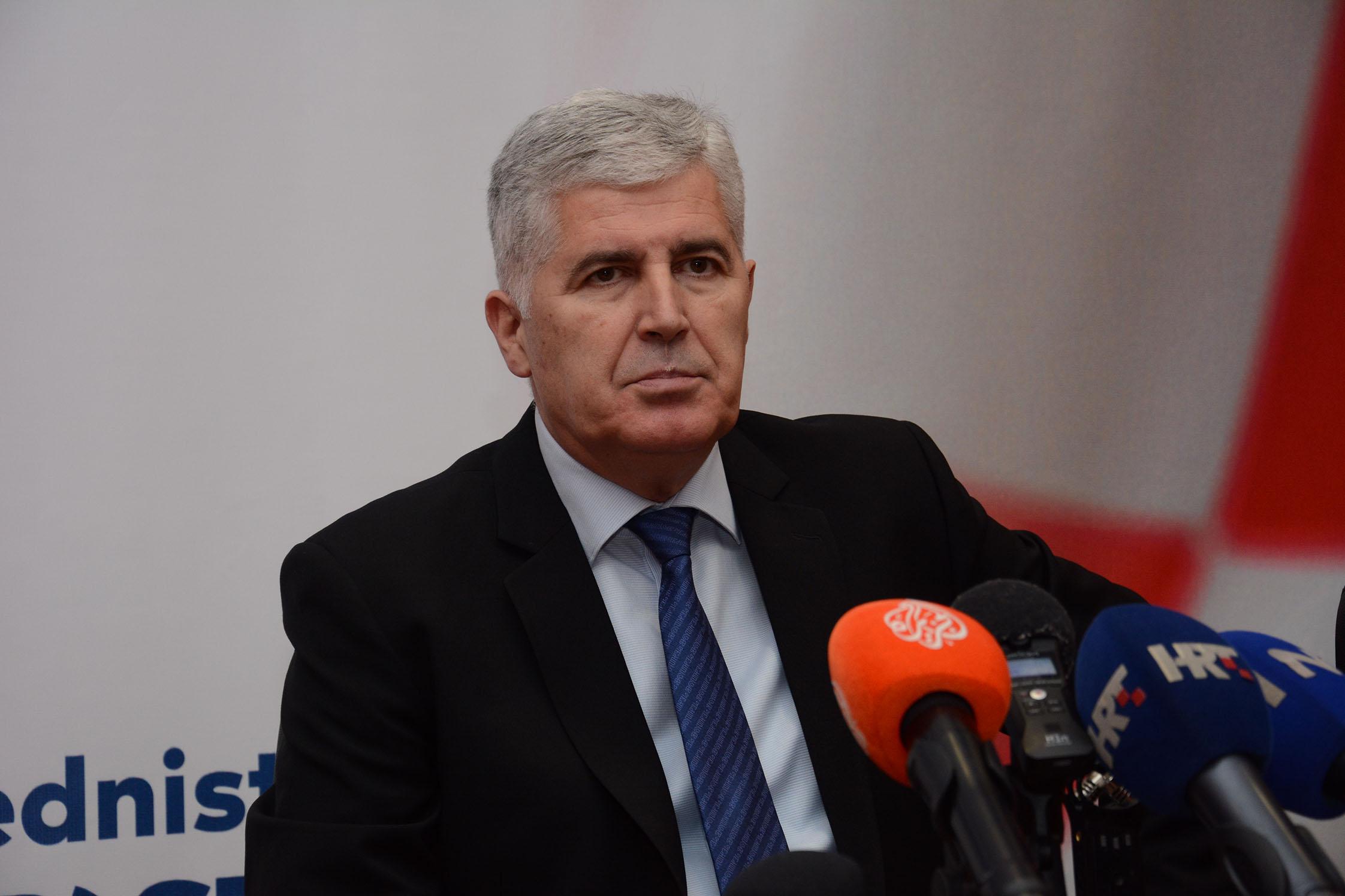 Čović: Javnost je izmanipulirana mojim prisustvom na svečanoj akademiji u Banjoj Luci