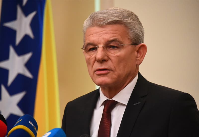 Džaferović: Komšić i ja tražimo samo da se poštuju zakoni i procedure