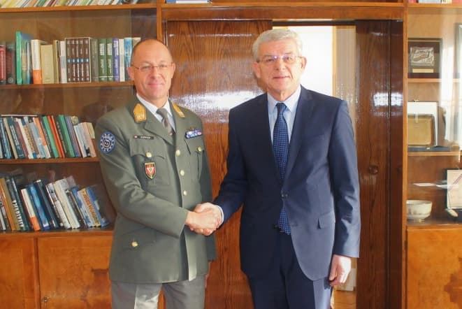 Džaferović podržao aktivnosti snaga EUFOR-a u BiH