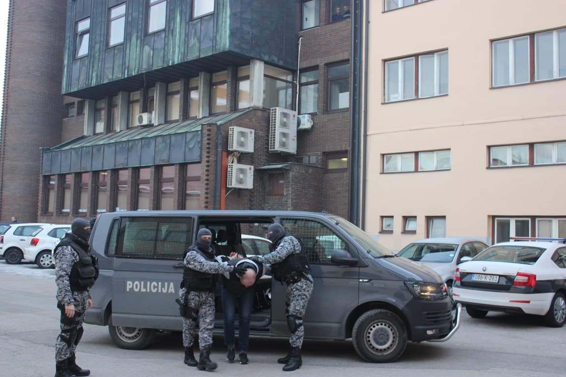 U Gradačcu uhapšene tri osobe zbog niza krivičnih djela