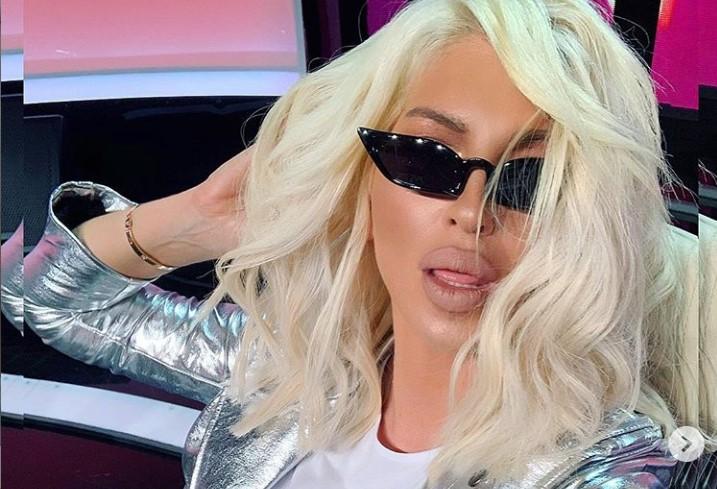 Jelena Karleuša raskrinkana: Prava istina o njenim fotografijama izašla na vidjelo