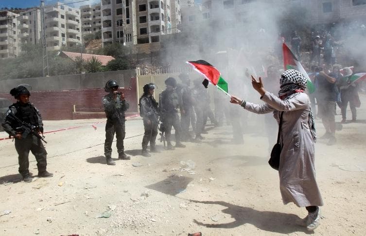 Najmanje 20 Palestinaca ranjeno u sukobima s izraelskim vojnicima