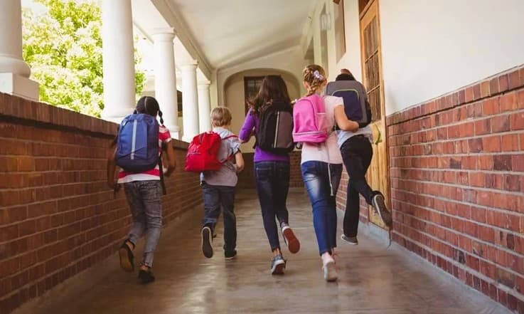 Englezi uvode moderan spolni odgoj: Učit će o sekstingu i trolovima