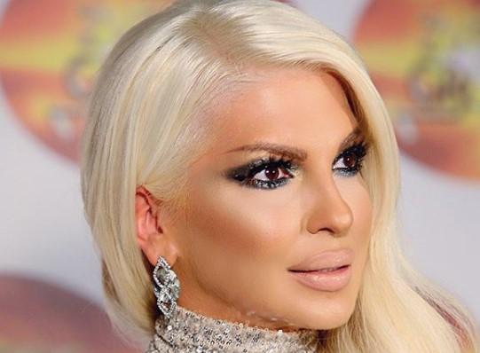 Jelena Karleuša pokazala srednji prst i poručila ovo