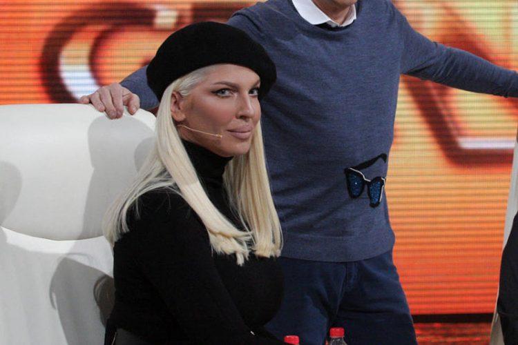 Jelena Karleuša se zbog smrti majke povukla iz žirija "Zvezda Granda": Evo ko će zauzeti njeno mjesto