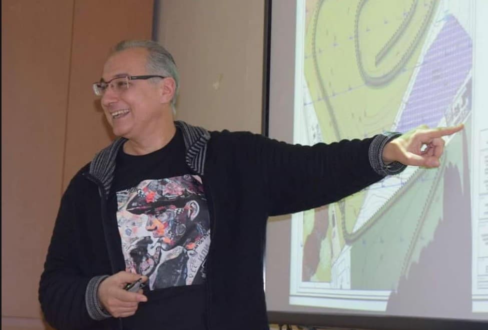 Ovo je Grk koji je dvije minute zakasnio na let Boeinga 737 i spasio se od tragedije