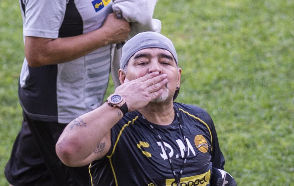 Maradona: Argentinci su ponosni na Mesija, ali Ronaldo je životinja