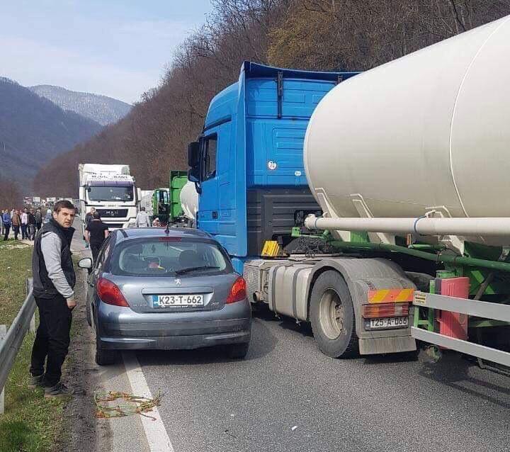 Tuča vozača u koloni ispred tunela Vranduk kod Zenice