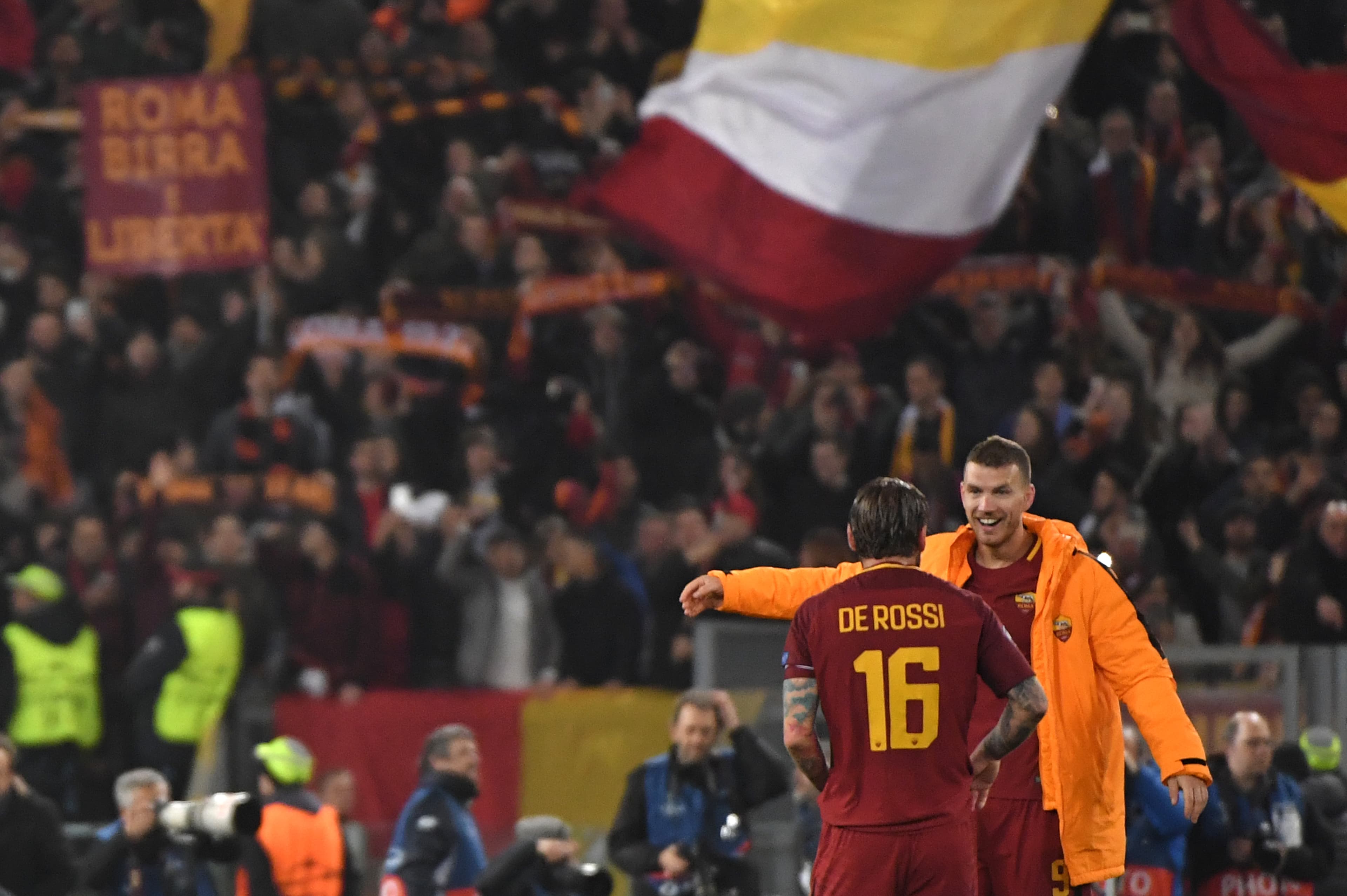 Edin Džeko van stroja