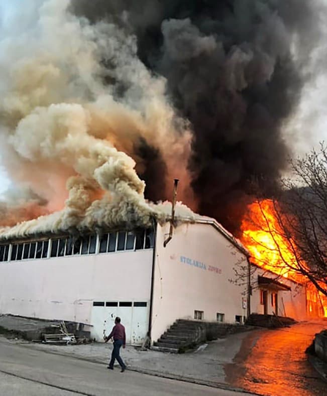 Požar progutao "Stolariju Zovko"