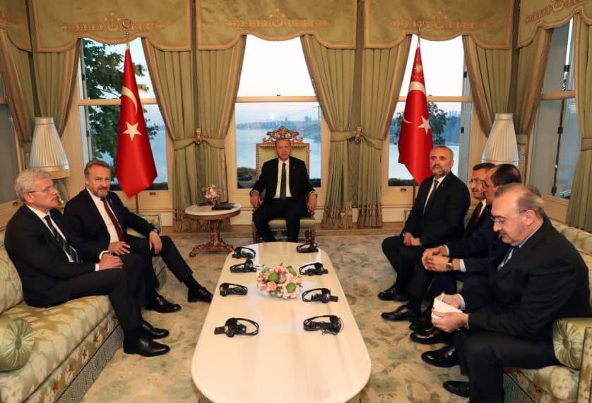 Džaferović i Izetbegović na sastanku s Erdoanom